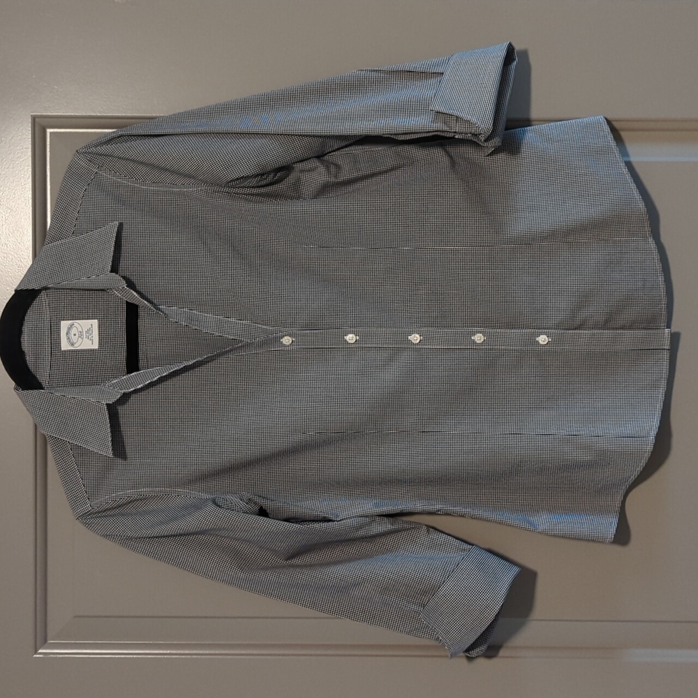 Brooks Brothers 8 Fitted Non-iron collared shirt